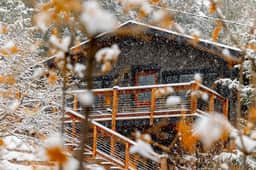 Luxury Mountain Cabin with Views, Hot Tub, Fire Pit, by Forest & Peak Retreats