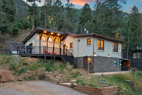 Scenic Mountain Home: Hot Tub, Fireplace & Deck